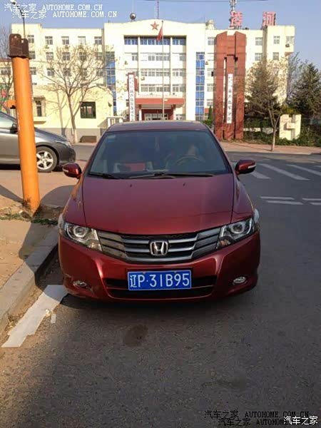 总体来说用车感受不错，就是价位偏高。