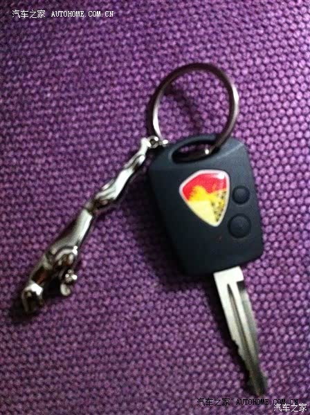 外形动感！四轮独立悬挂底盘稳！指向精准！动力好！操控性很棒！