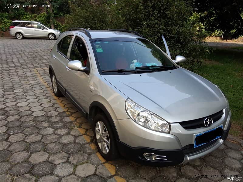 同悦RS外形让人挺满意的，这个价钱这个货还是挺有性价比的