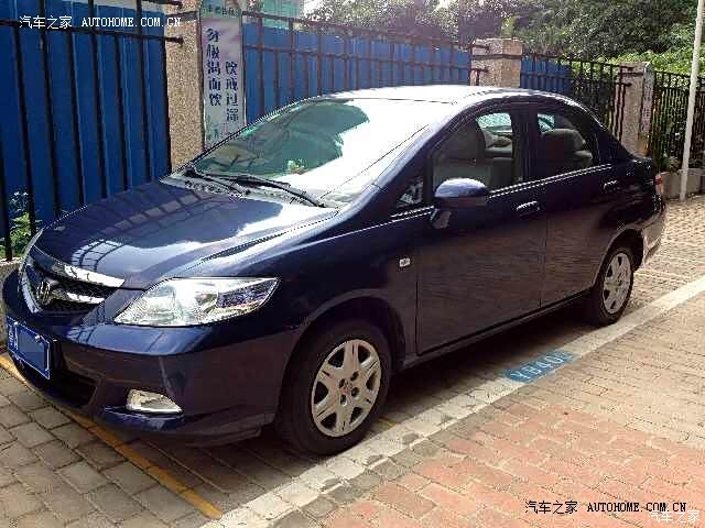 省油、灵巧、可靠，适合城市里穿行的家用小车。