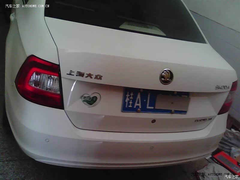 经济省油空间够大，方向清晰指向精准，座椅舒适调节方便。