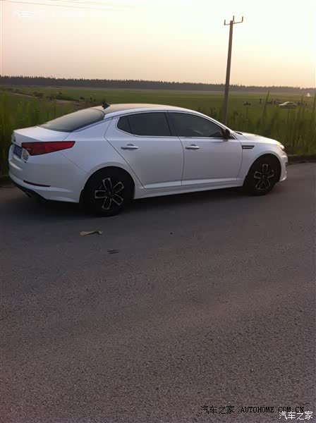 外观还是很不错的，挺帅空间也，就是悬架太硬过坎很颠感觉不厚实