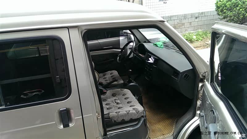 用来拉货非常适用，发动机动力很有劲！