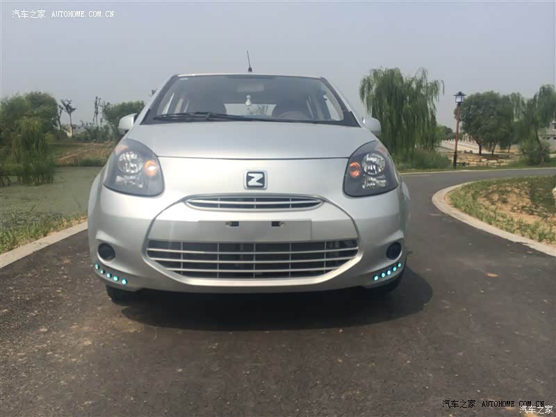 只是上下班代步，配置丰富，价格不高。