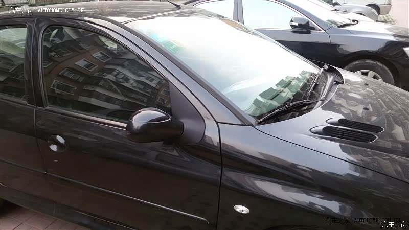 小狮子带给我纯粹的驾驶感受，纯粹的机械感带给我8年陪伴