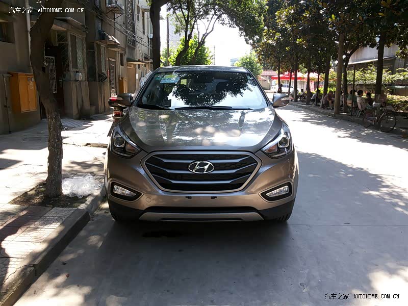 这个北京现代的ix35室内空间还是比较大的。