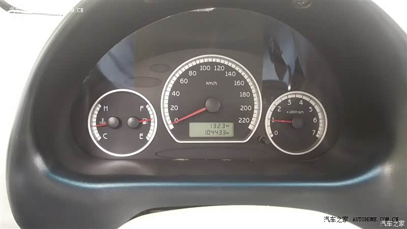 空间足够，小巧玲珑，城市代步好停好放，超级赞！