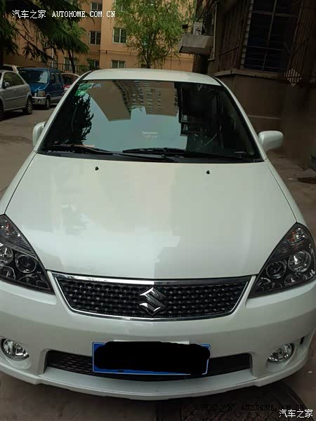 家用经济型小车，空间大省油