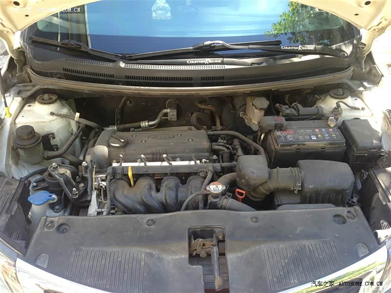 经济实用 空间略小 地盘较低 外形必须拉风