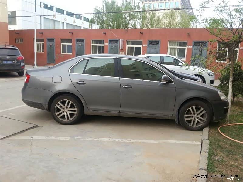 操控好，省油，小毛病少，到现在没有把我丢路上过