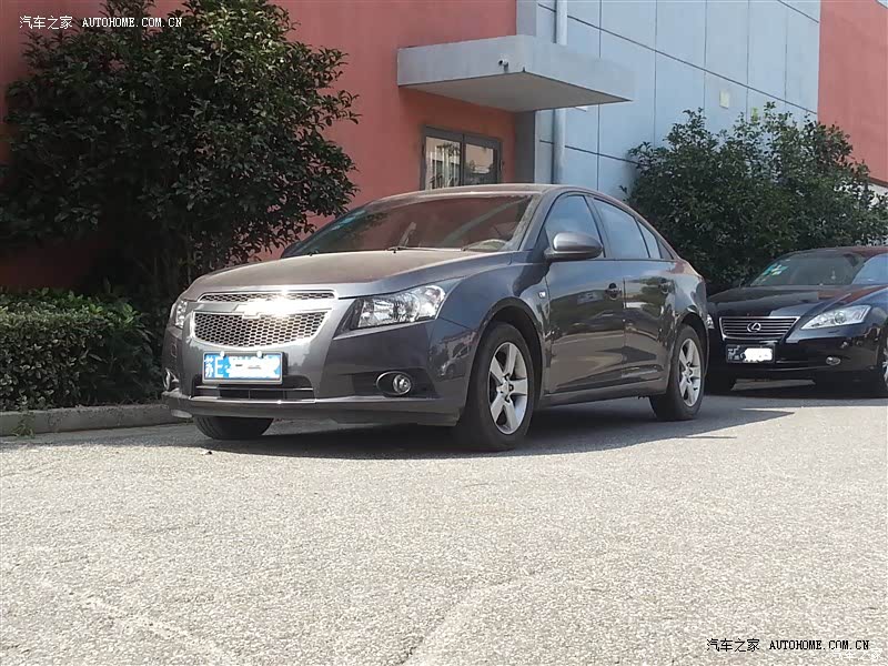 操控性不错，转向明确，性价比高