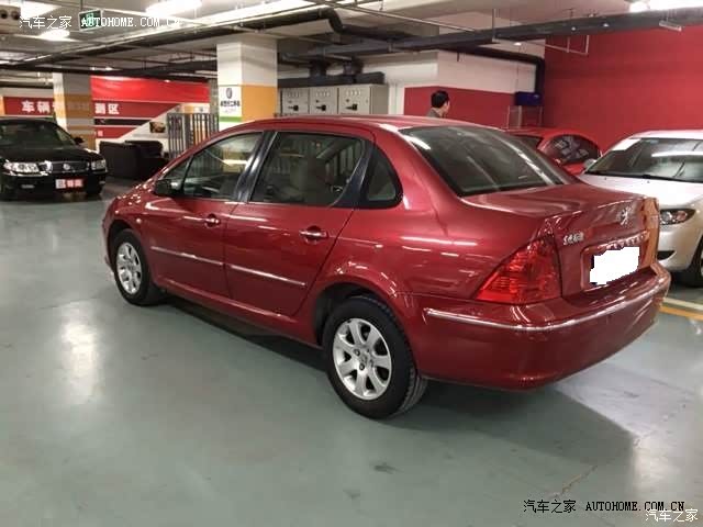 转向精准  底牌扎实  视野宽阔  空间够用  动力一般  油耗较高 