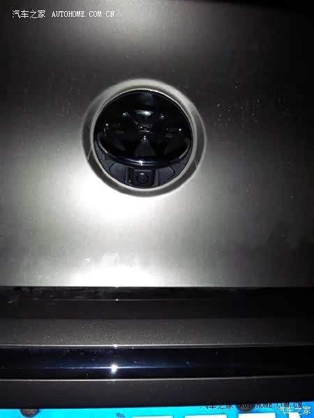 符合预期，提速给力，座椅包裹很好，方向盘轻，转向精准。