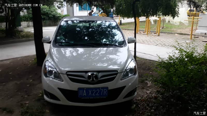 外观好看，动感十足，动力强劲，声音挺大。。。