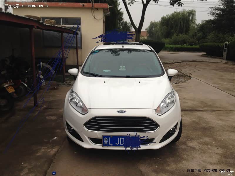 外观年轻时尚、小巧轻便、操控性好、加速快、底盘扎实