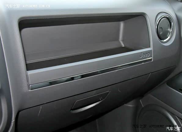 指南者外表威猛帅气，内心质朴沉稳。