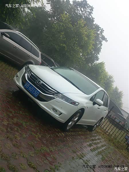 从外观到内饰来说我还是挺满意的，就是有时候刹车车抖动！