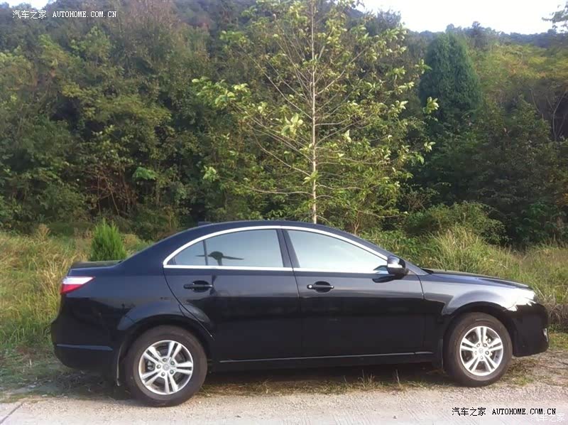 这是人生的第一辆车，成为有车族感受就是不一样，很有自豪感！