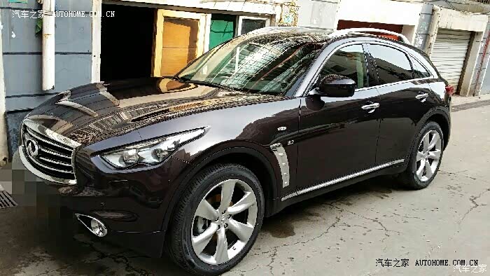 开起来很轻盈，视野很好，长途驾驶很舒服~