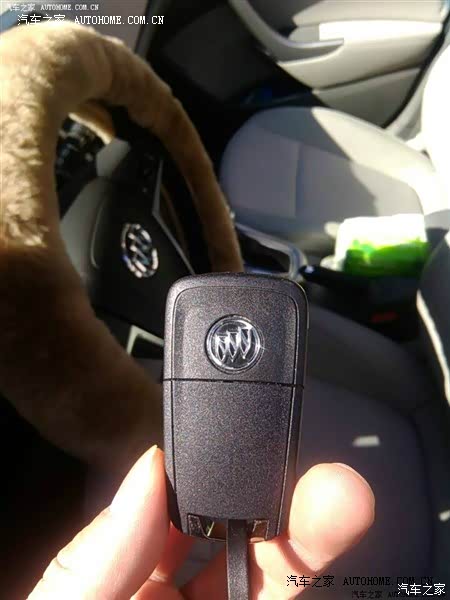 车子还是不错滴，外观靓丽，油耗稍高，舒适性较好。