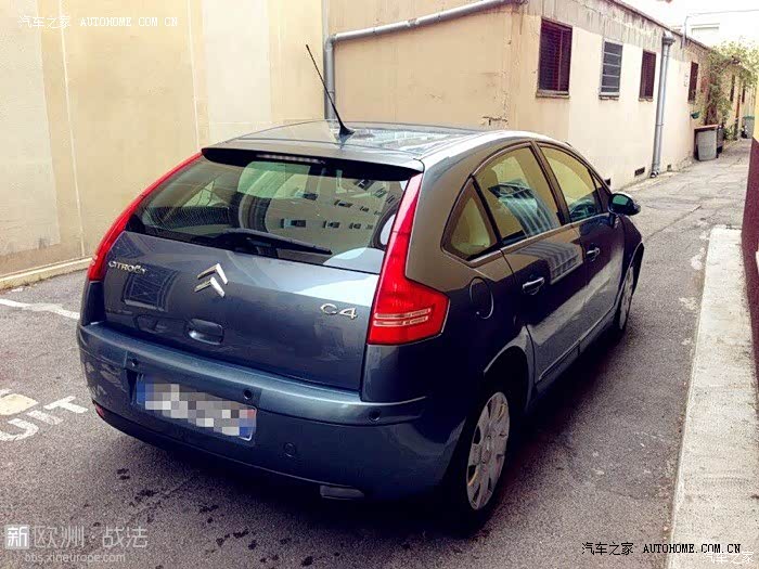 两厢的外观漂亮。底盘不错，操控很好。数字显示屏科技感十足。