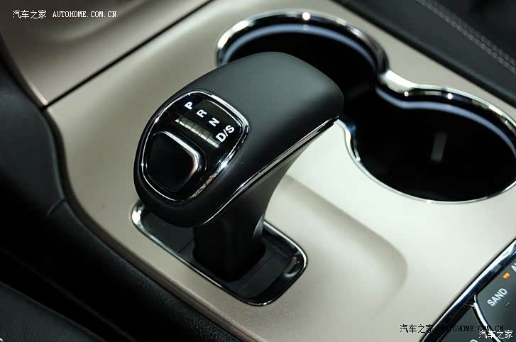 不差钱，还是要5.7的走起，那种心血澎湃的加速感，我至今难忘。