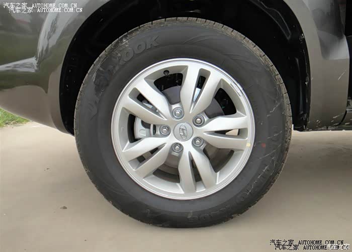 外观大气，价格适中，空间宽敞，保养方便