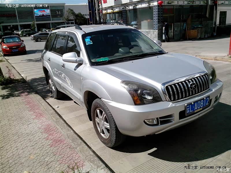 饱满、宽大的车身和宽敞的空间，安全感很强，价位刚好能接受，