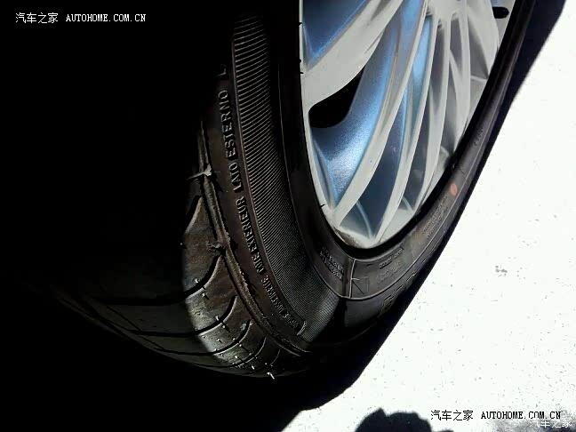 基本够用的家用中级车，油耗略高