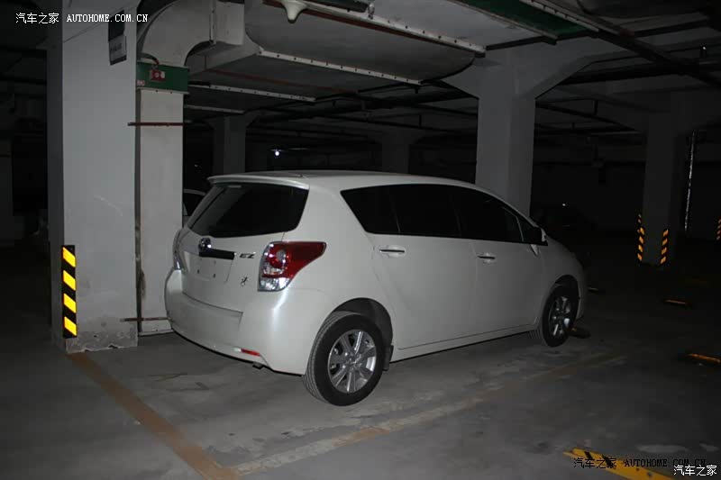 安全配置高，优惠力度大，性价比高，油耗较低，空间大，功能全面