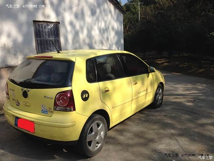 POLO劲情还是比较适合上下班接送小孩，自驾游也能行的精品小车