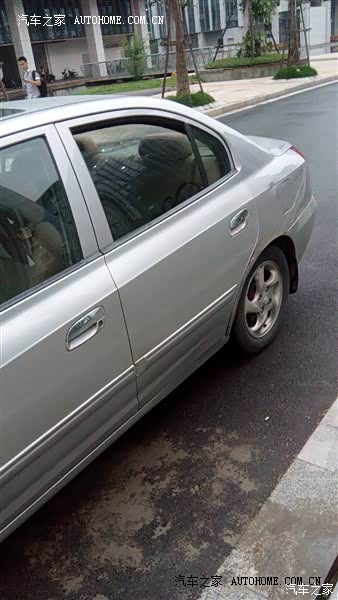 很不错，开了这么久觉得挺省油的，一般都上下班用！平时周边游。