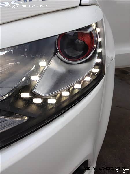 外观时尚大方车内空间够用动力还行油耗街道8升高速平均油耗6.5升