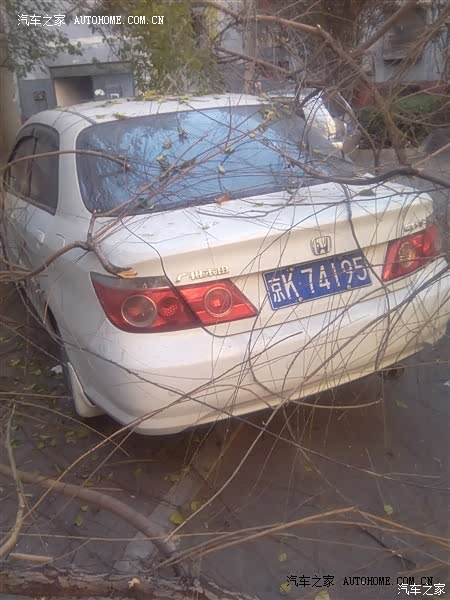 省油、轻巧、耐看、保养便宜。