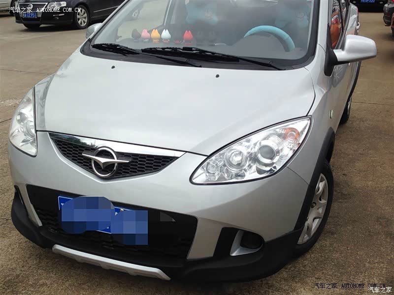 外观可爱，空间大，油耗低。上下班代步首选