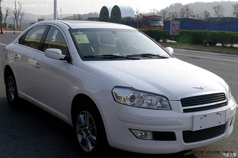 稳重、安全、闷骚，偶尔撒撒野，高速上就是安逸，我女儿相当满意