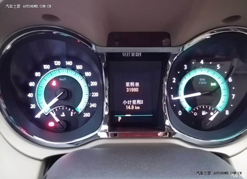 外观大气，驾驶舒适。