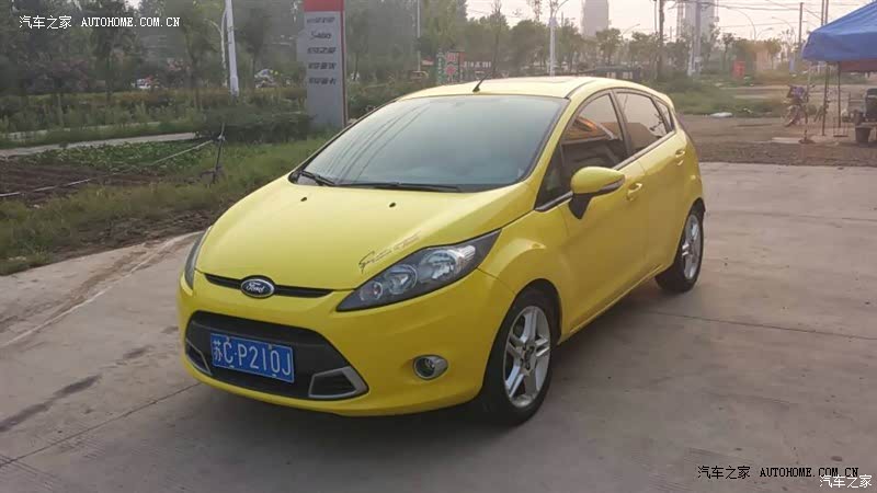 时尚的外形  动感的内饰  强劲的动力  超省的油耗