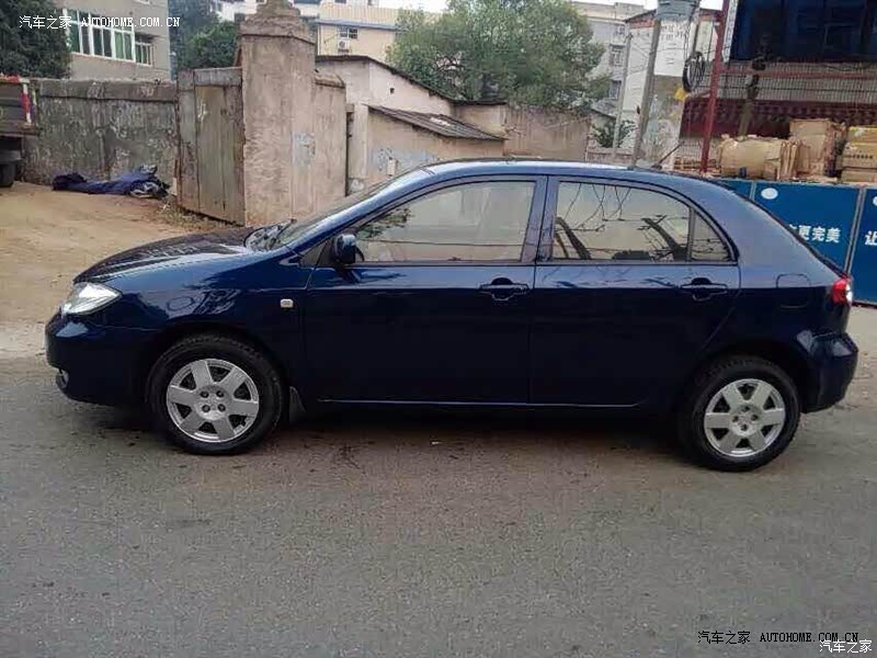 油耗低，空间大，舒适，性价比高。