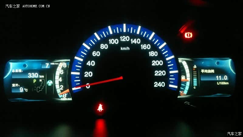 受够起步时扭矩好弱，油门踏板虚位多，冬天塑料室内异响，高油耗