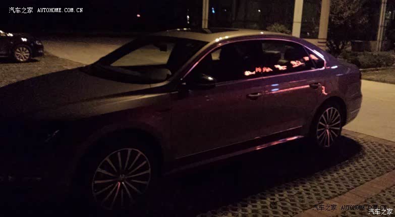 操控不错 过弯稳定性好 市区油耗偏高 外观大气 