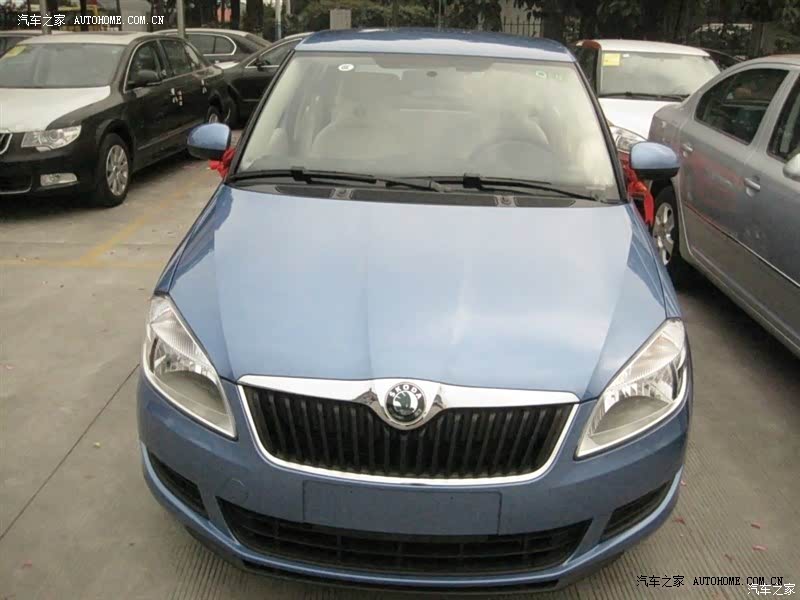 空间大、性价比高、动力一般，对得起这个价格