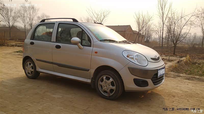 入门级小车，皮实耐用就行。