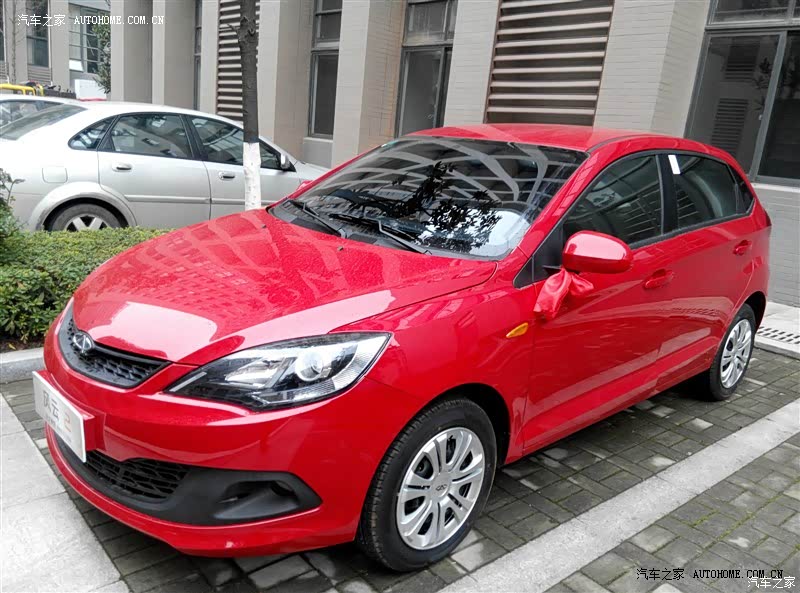 上下班代步完全够用，外观大气美观，油耗能够接受，买了不后悔。