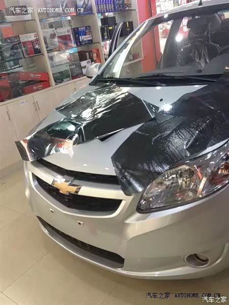 超控性好，上手快，空间大，舒适性有待提高。