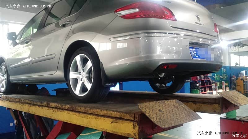 空间够大，外观大气，综合性能不错，性价比较高。