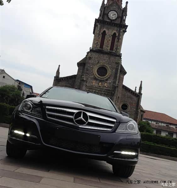 性价比不错，动力还可以！内饰味道大！