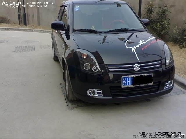 特别实用的一款小车，外观小巧内部空间不错的