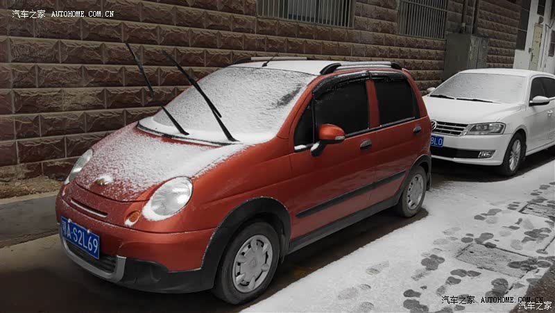 微车就是图个方便省油不用风吹日晒。乐驰基本上能够满足日常所需