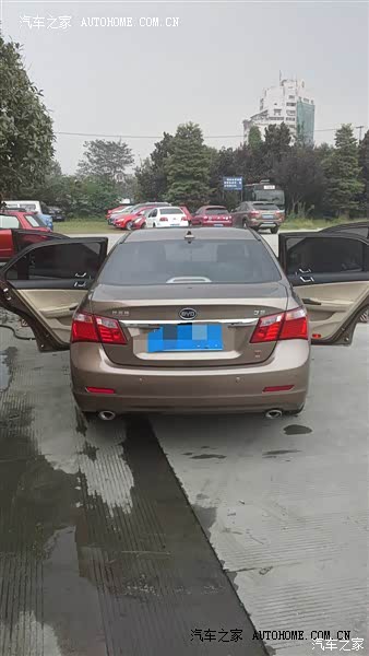 外观大气，操控舒适，配置超高